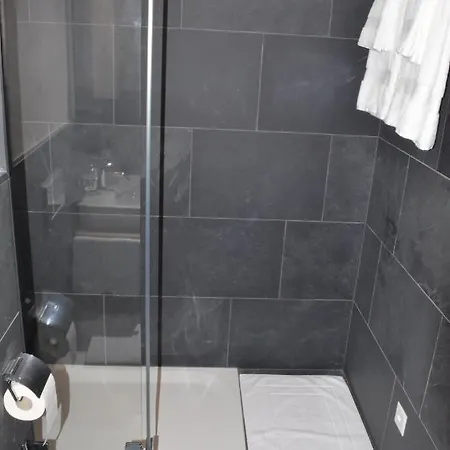 Sonne Studios, Luxurious & Modern - Managed By Theselectionist Apartment *
